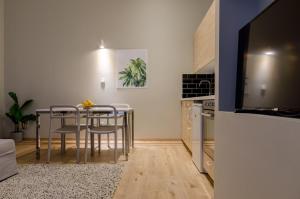 Deluxe Studio In Party District. Ak2B