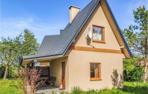 Nice Home In Choczewo With Wifi