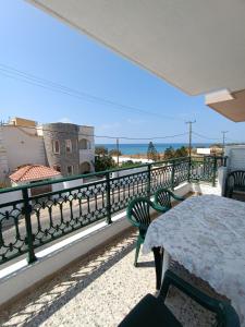 Kostas Maria Apartment 109m2 1st Floor