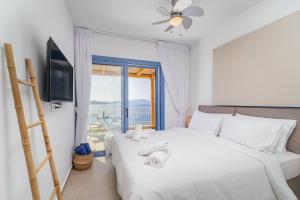 Greek Beach House Complex B7