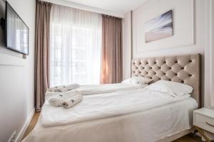 Apartament Mennica Residence  Golden Apartments  Comfortable and Stylish