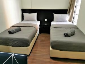 HomeStay at Melaka # Free WiFi # Water ThemePark Tickets