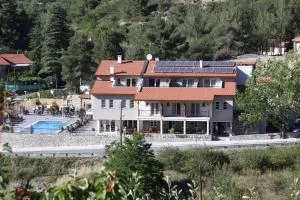 Livadia Hotel Kyperounta - Kyperounda