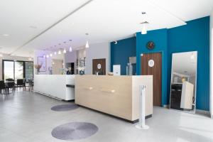 Hotels Holiday Inn Express - Marseille Airport, an IHG Hotel : photos des chambres