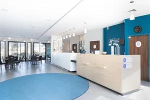 马赛普罗旺斯区机场基里亚德酒店 - 朗松普罗旺斯