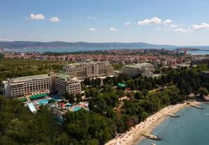 Sol Nessebar Palace All Inclusive - 内塞伯尔