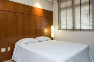 Perto de Ipanema, 250 metros da praia, entre postos 5 e 6