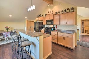 Duluth Studio with Sauna on Working Horse Farm!