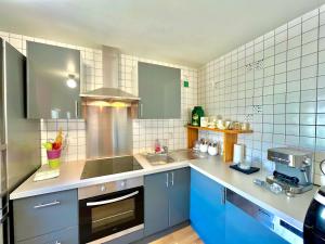 BERNARDINE - Hyper Centre Reims Parking Inclus