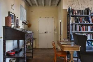 La Maison at The Old Bridge