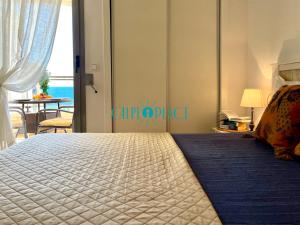 MENTA Apto. con piscina a solo 200m de la playa