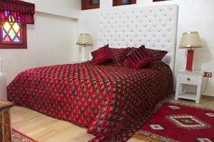 Collier De La Colombe