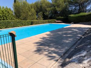 Appartement 2 personnes calme proche de la mer piscine tennis