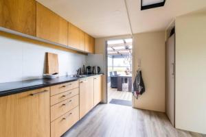 Buiten Huisje aan de Vaart 1