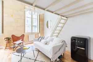 Pretty duplex studio Downtown Miroir Deau