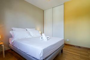 The Maryalice charming little house next to the beach!