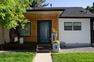 The Blue Door Bungalow - Oldtown, Well-Equipped Kitchen - Berthoud