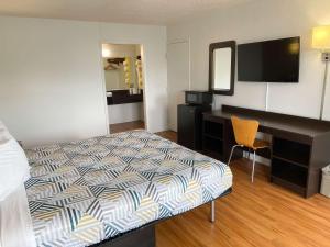 Motel 6-Troy, OH