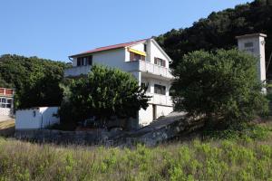 Apartments with a parking space Supetarska Draga - Donja, Rab - 4991 