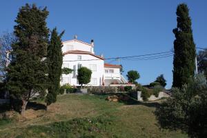 Apartments by the sea Kampor, Rab - 5058 - 3hvězdičkové hotely ve městě Rab