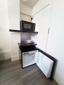 The Oak Studio -Self contained one bed studio flat