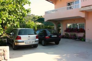 Apartments by the sea Barbat, Rab - 5005