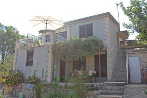 Apartments by the sea Cove Piskera, Solta - 5175