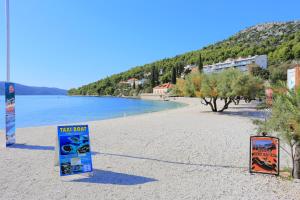 Apartments by the sea Seget Vranjica, Trogir - 6093