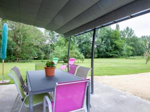 Maisons de vacances Gite Saint-Amand-de-Vergt, 4 pieces, 6 personnes - FR-1-616-243 : photos des chambres