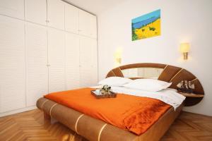 Apartments with WiFi Split - 8630