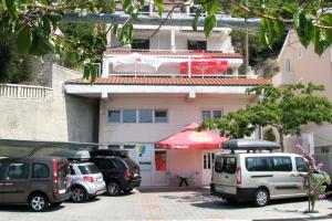 Apartments by the sea Podstrana, Split - 8442