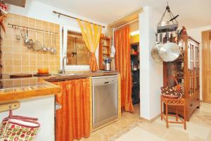 Apartments with a parking space Rukavac, Vis - 8859