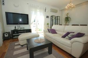 Apartments by the sea Split - 8671