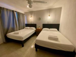 Cozy 3B2Br Centric Location Pool Wifi Van Rental