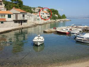 Apartments by the sea Cove Donja Kruscica - Donja Krusica, Solta - 11146 