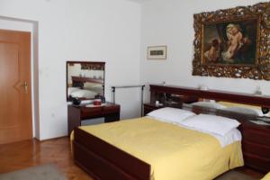 Apartments with WiFi Split - 11285