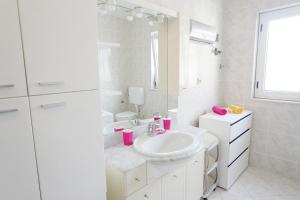 Apartments with a parking space Podstrana, Split - 11363