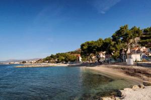 Apartments by the sea Podstrana, Split - 15101