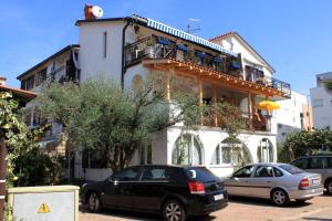 Apartments by the sea Umag - 2528 