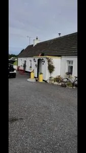 Toddys Cottage & Stables - Bellananagh