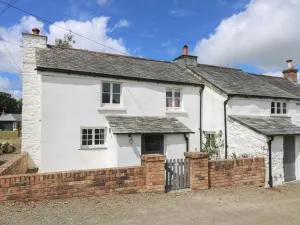 Trelash Cottage - Trelash