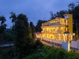 The Hosteller Coorg, Madikeri - Suntikoppa