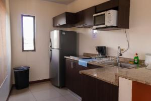 Aptos Casa Caribe, habitaciones privadas en aptos compartidos & aptos completos con auto entrada