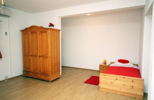 Apartments with a parking space Podstrana, Split - 4849