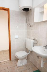 Apartments with a parking space Rogoznica - 4865