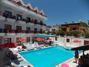 HİMEROS BEACH HOTEL - Kemer的三星级酒店