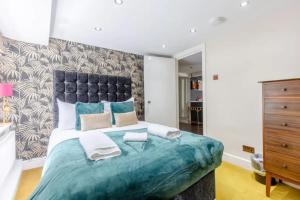 Swanky Apartment in Bethnal Green with Garden