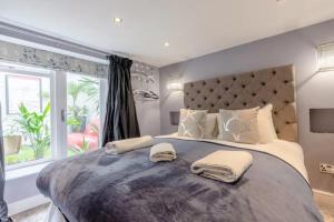 Swanky Apartment in Bethnal Green with Garden