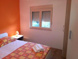 Apartments with parking space Rukavac, Vis - 8839