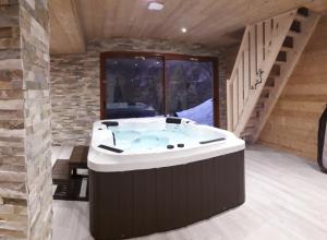 Chalet cocody jacuzz